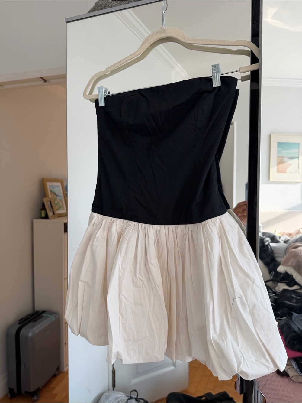 Strapless Black and Cream Two-Tone bubble Dress - Picture 4 of 4